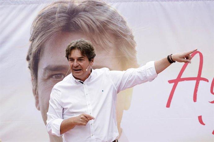 Javier Ayala, intervienen en un acto del PSOE