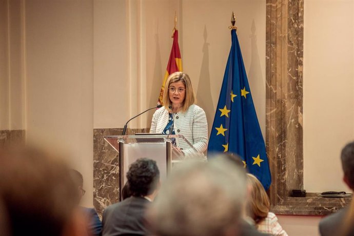 La presidenta de Adif, María Luisa Domínguez González, interviene durante la jornada El balance de la liberalización del transporte ferroviario de pasajeros en España en la sede de la CNMC, a 29 de mayo de 2023, en Madrid (España). 