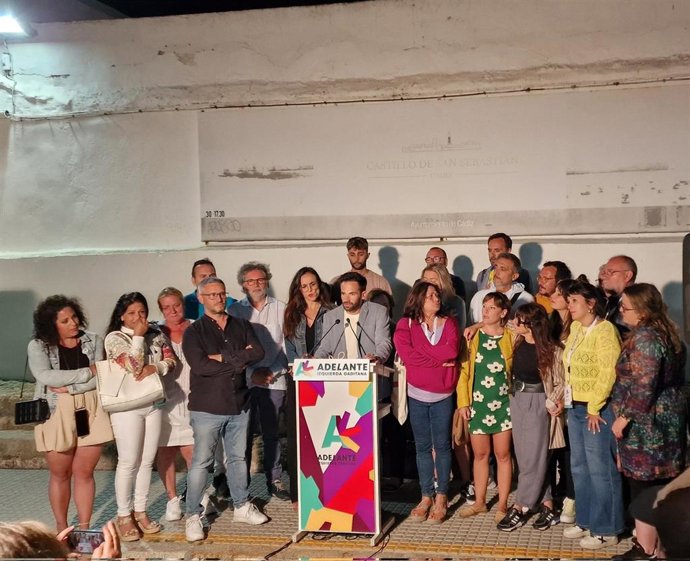 David de la Cruz, cabeza de lista de Adelante Izquierda Gaditana, en la noche electoral del 28M