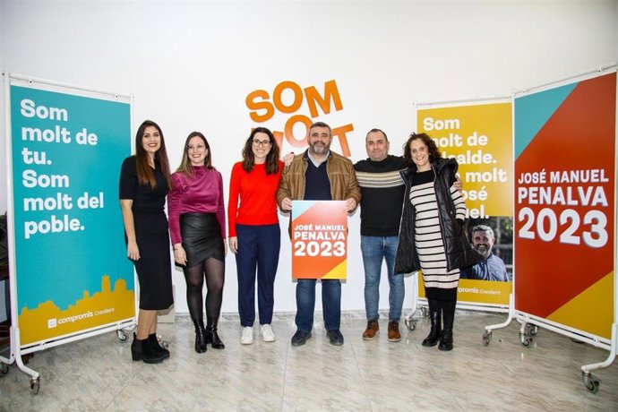 Aitana Mas con el candidato de Compromís a la alcaldía de Crevillent, José Manuel Penalva