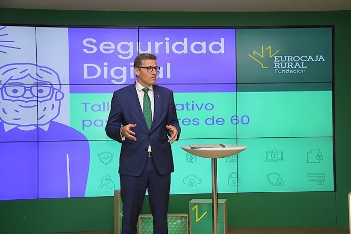 El director general de Eurocaja Rural, Víctor Manuel Martín López, en la presentación.