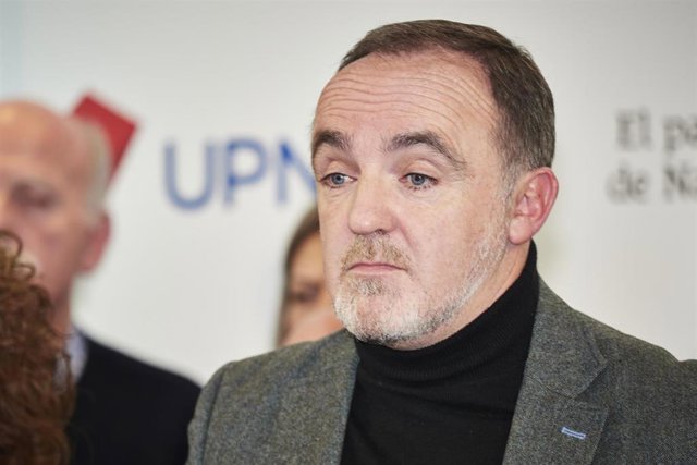 Archivo - El presidente de UPN, Javier Esparza, durante una rueda de prensa en la sede de UPN-