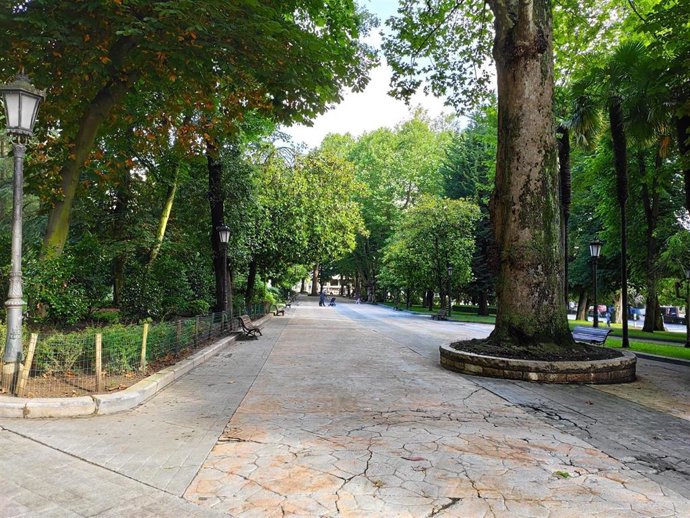 Archivo - Campo San Francisco, en Oviedo.