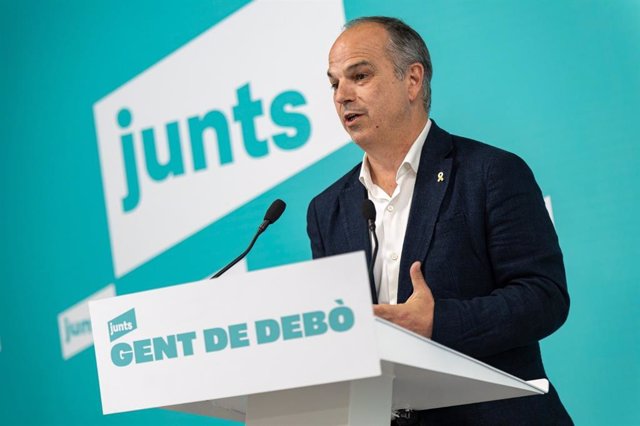 El secretario general de Junts, Jordi Turull, en una rueda de prensa en la sede del partido