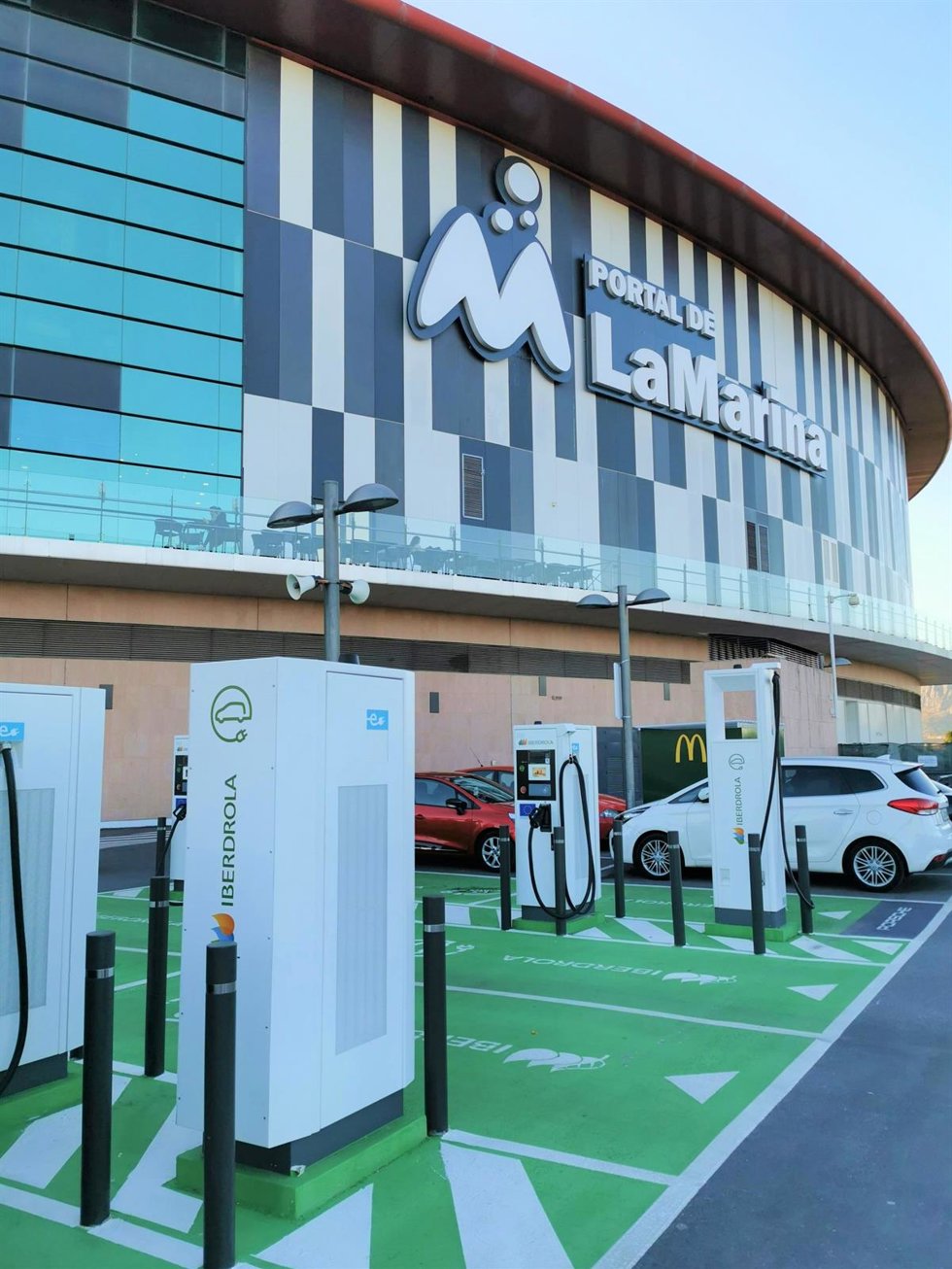 Iberdrola sella una alianza en movilidad eléctrica con Gentalia para instalar puntos de recarga