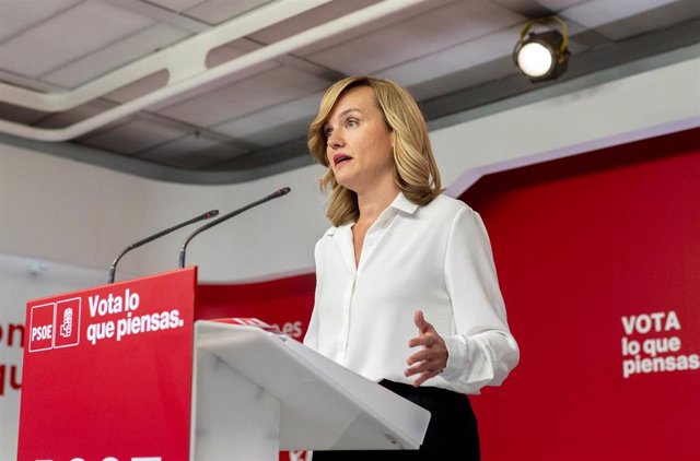 La portavoz del PSOE y ministra de Educación y Formación Profesional, Pilar Alegría, interviene en una rueda de prensa durante el seguimiento de la jornada electoral en la sede federal del PSOE, a 28 de mayo de 2023, en Madrid (España).