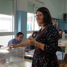 Carmen Soria, candidata a la Alcaldía de Jaén por Para la Gente, vota en el 28M.