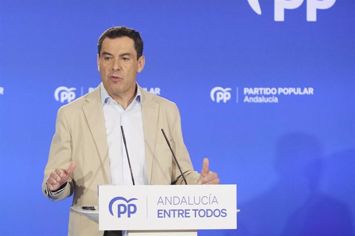 El presidente de la Junta de Andalucía, Juanma Moreno, interviene durante la Junta Directiva Autonómica del Partido Popular de Andalucía, a 29 de mayo de 2023 en Sevilla (Andalucía, España). Tras las elecciones municipales celebradas el 28 de mayo, el P