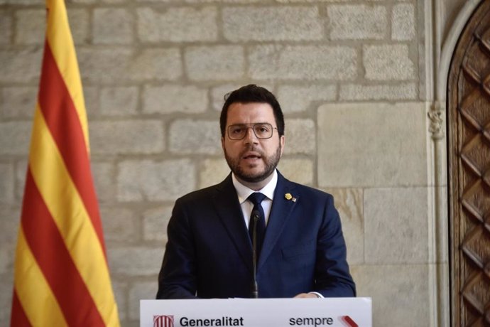 Comparecencia del presidente de la Generalitat, Pere Aragons, este martes desde el Palau de la Generalitat.