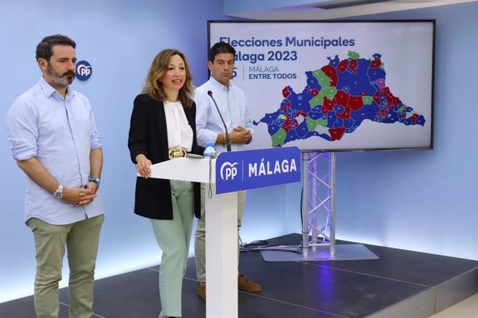 La presidenta PP de Málaga, Patricia Navarro, en rueda de prensa