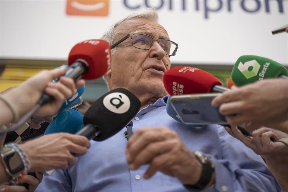 Joan Ribó atiende a los medios para analizar el 28 de mayo