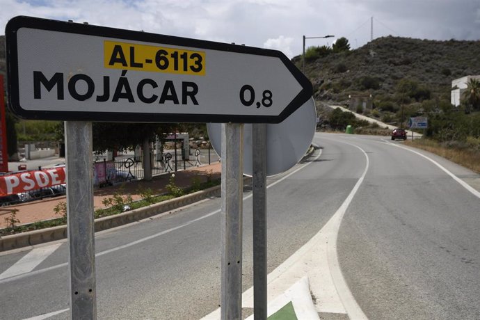 Detalle de una cartel de Mojácar, a 24 de mayo de 2023 en Almería. 