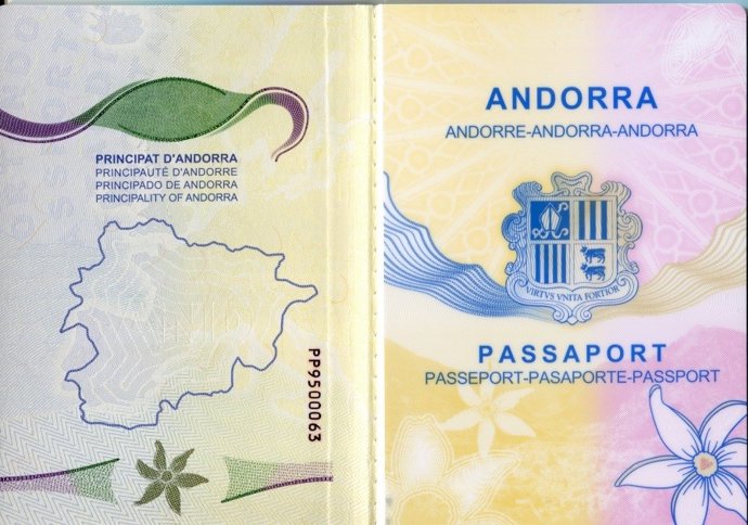 Un pasaporte andorrano.