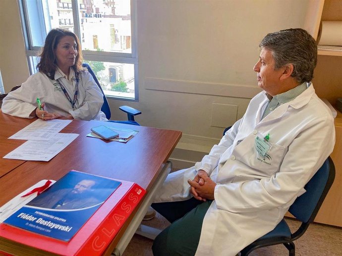 [L Mmcc.Huvmr.Sspa] Neurólogos Del Virgen Del Rocío Diagnostican Unos 10 Casos Nuevos De Esclerosis Múltiple Al Mes