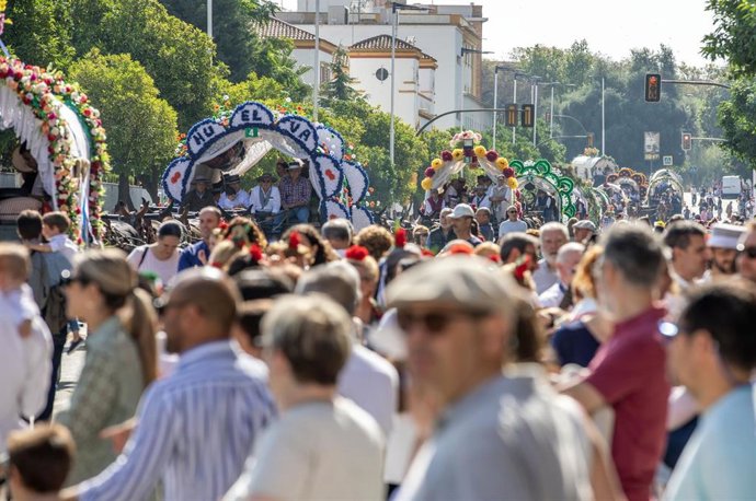 Llegada de las hermandades de Huelva.