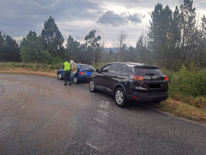 La Guardia Civil retira el coche a un hombre sin carné que conducía hasta la cárcel para realizar trabajos comunitarios