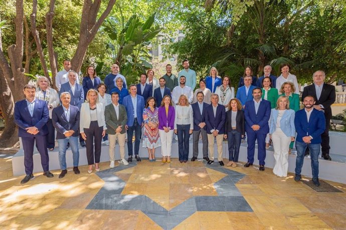 Archivo - Miembros de la lista electoral del PP de Marbella a las elecciones del 28M de 2023.