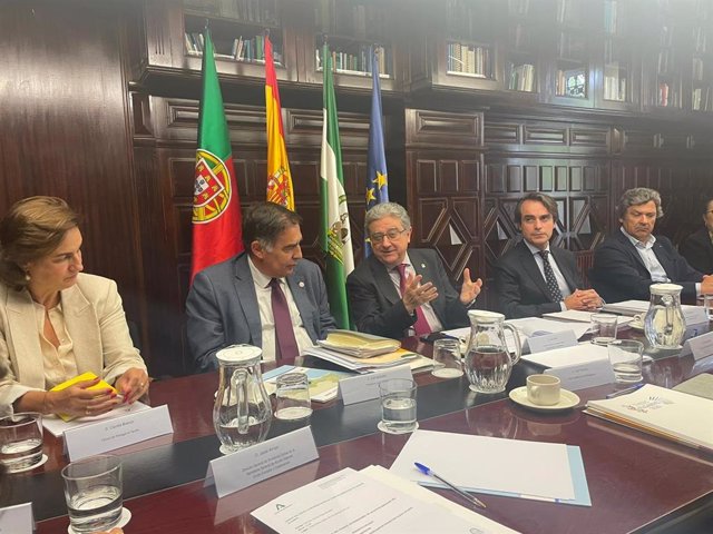 Andalucía y Algarve se reúnen para abordar proyectos transfronterizos de sostenibilidad y lucha contra el fuego