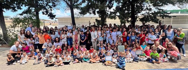 La Junta premia a escolares de la provincia por sus cuentos sobre los diversos lugares del mundo