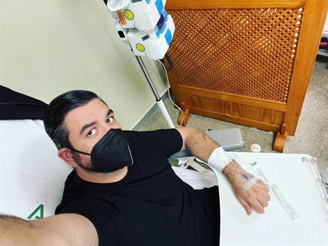 Moreno manda "mucha fuerza" a Manuel Sánchez tras hacer público su cáncer: "Tu mensaje de esperanza reconforta"