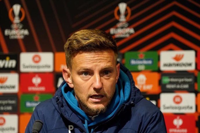 Archivo - 12 April 2023, United Kingdom, Manchester: Sevilla's Ivan Rakitic speaks during a press conference ahead of Thursday's UEFA Europa League Quarter-Final, First Leg soccer match against Manchester United. Photo: Nick Potts/PA Wire/dpa