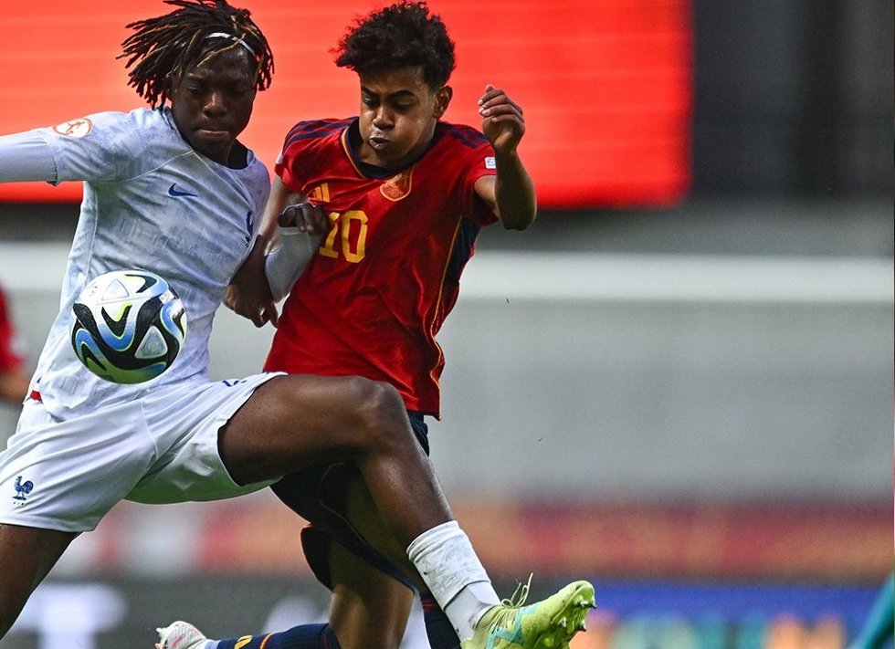 Lamine Yamal, con la selección española sub-17.