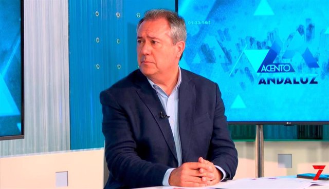 El secretario general del PSOE-A, Juan Espadas, en una entrevista en 7TV Andalucía.