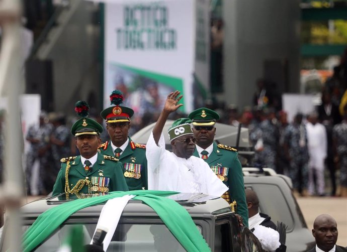 El presidente de Nigeria, Bola Tinubu, en la ceremonia tras jurar el cargo, en Abuja