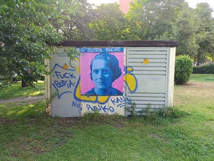 El mural a la maestra republicana Justa Freire reaparece a dos días de las elecciones