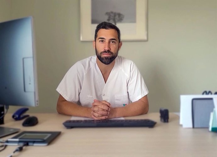 El jefe de Servicio de Urología del Hospital Quirónsalud Marbella, el doctor Pablo Navarro Vílchez.