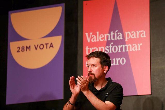 El exvicepresidente segundo del Gobierno y exlíder de Podemos, Pablo Iglesias, apoya a la candidata de Unidas Podemos a la Presidencia del Govern en Palma, Antonia Jover, a 20 de mayo de 2023, en Palma, Mallorca, Islas Baleares (España). 