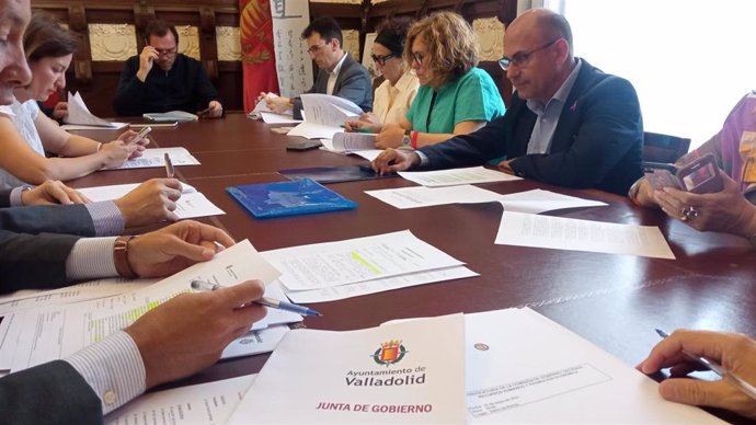 Reunión de la Junta de Gobierno, en funciones, del Ayuntamiento de Valladolid.