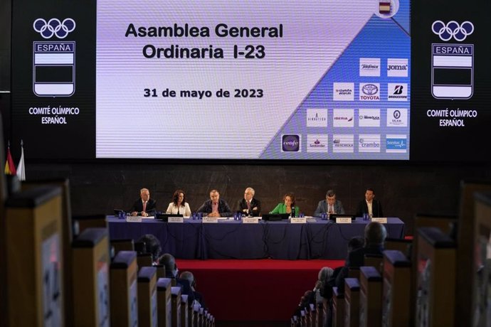 El presidente del COE, Alejandro Blanco, y el del Consejo Superior de Deportes, José Manuel Franco, presidieron la Asamblea General del COE de 2023 en Madrid.