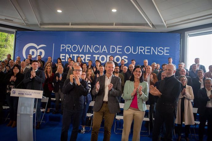 Archivo - (I-D) El presidente de PP de la provincia de Ourense, Manuel Baltar, el presidente del Partido Popular de Galicia?, Alfonso Rueda, la secretaria general del Partido Popular de Galicia, Paula Prado, y el candidato del PP a la Alcaldía de Ourens