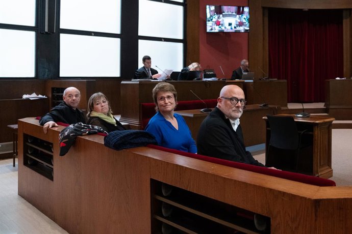 Archivo - Els membres de la Mesa del Parlament Lluís Guidó; Ramona Barrufet, Anna Simó i Lluís Corominas