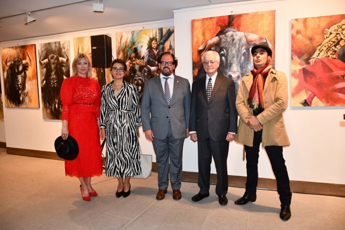 El arte ecuatoriano se expone en Las Ventas de Madrid de la mano de Román León y su muestra pictórica Esencia y Bravura