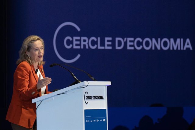 La vicepresidenta primera y ministra de Economía, Nadia Calviño, clausura la última jornada de la 38 reunión del Cercle d’Economia, en el Hotel W de Barcelona, a 31 de mayo de 2023, en Barcelona, Catalunya (España). 