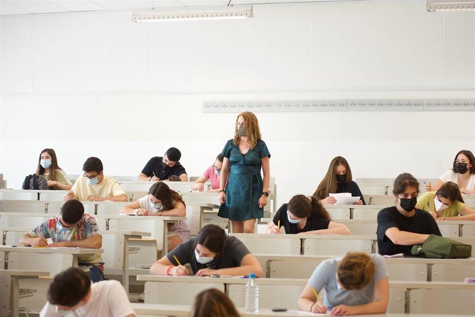 Archivo - Comienza la EBAU de julio para más de un millar de estudiantes de la Región de Murcia