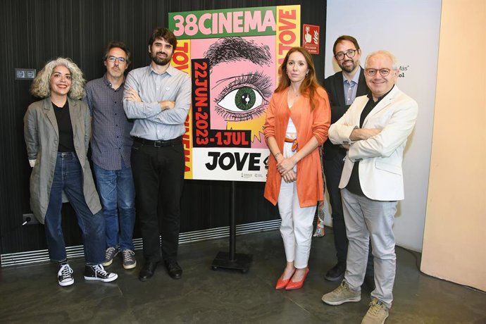 Presentació de les diferents seccions oficials del festival Cinema Jove en el Muvim.