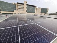 Trasladado al Clínico San Cecilio un joven de 14 años tras ser atropellado por el metro de Granada