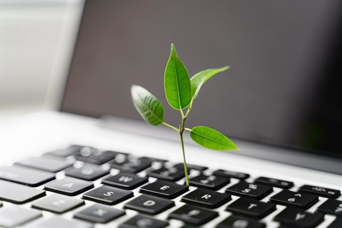 DXC Technology Predicts Five Ways Software Will Accelerate Sustainability in the Next Five Years (credit Adobe Stock) (CNW Group/DXC Technology Company)
