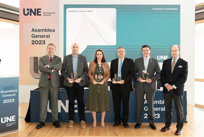 UNE entrega los 'Premios de Normalización 2023' para reconocer el trabajo de los Comités de Normalización y las personas que lo forman.