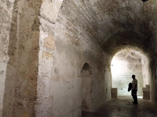 Archivo - Aljibe califal de la Alcazaba de Almería.