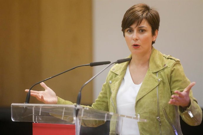 La ministra de Política Territorial y portavoz del Gobierno, Isabel Rodríguez, inteviene durante un acto en el que respalda a la alcaldesa de Lugo, Lara Méndez, a 6 de mayo de 2023, en Lugo, Galicia (España).
