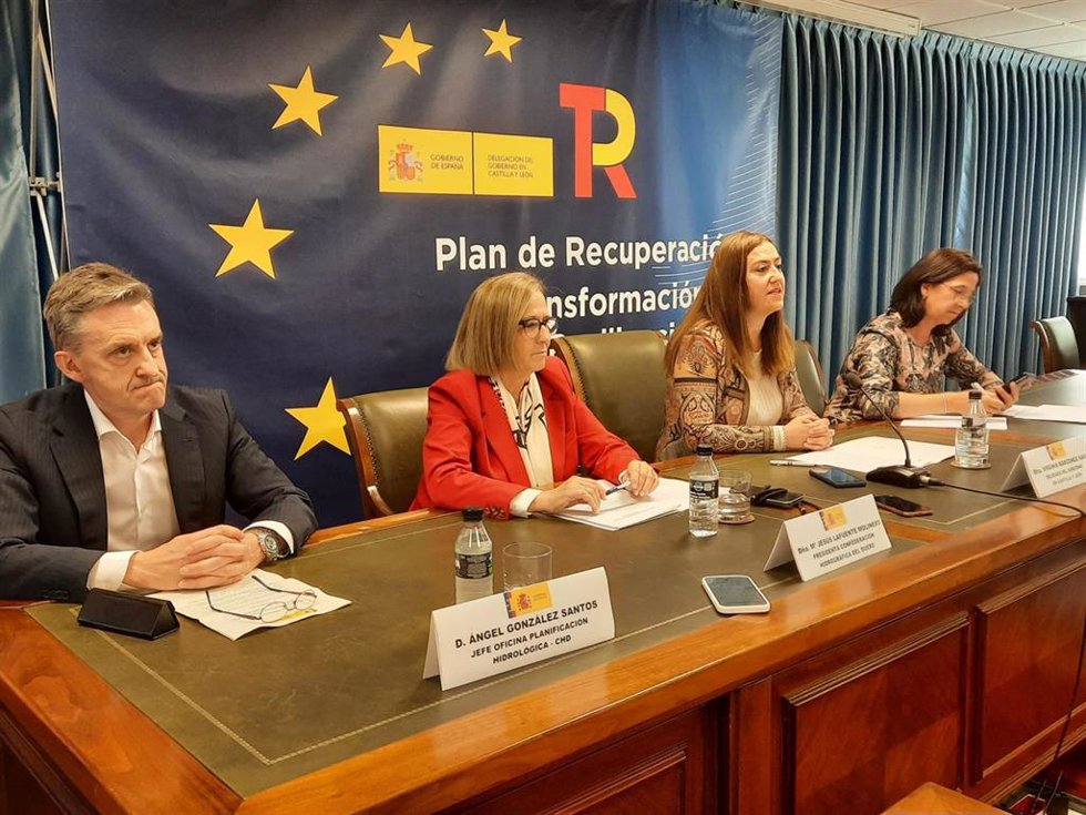 Barcones en un momento de la rueda de prensa para presentar las jornadas sobre el Plan de Sequía