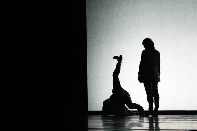 Archivo - Espectáculo de danza 'Díptico sobre la caída'