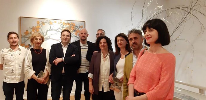 Inauguración en el museo Nicanor Piñole, de Gijón, de la exposición 'Un pequeño mundo, un mundo perfecto. Jardines'.