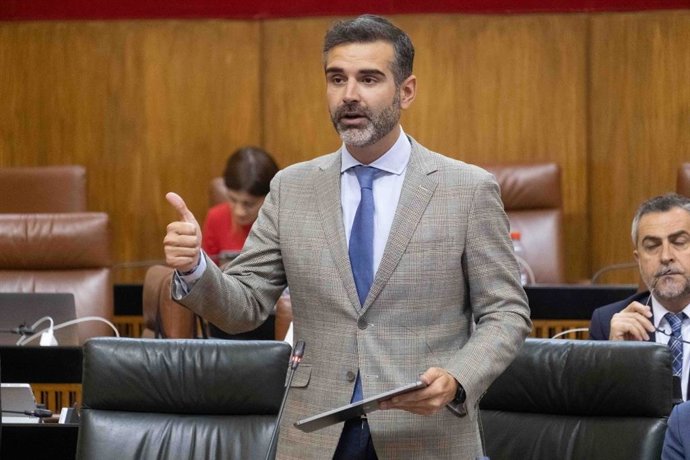 El consejero de Sostenibilidad, Medio Ambiente y Economía Azul, Ramón Fernández-Pacheco.  Archico. 