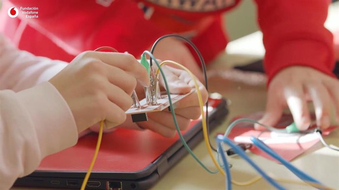 La Fundación Vodafone España invierte 6,5 millones para reducir la brecha digital en el 80% del país