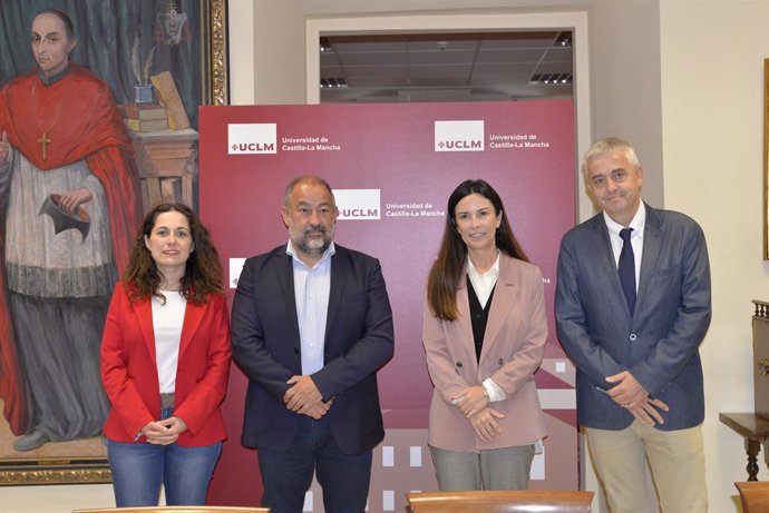 Uclm. Np Estudiantes Con Discapacidad Intelectual Del Programa Incluye E Inserta Ciudad Real De La Uclm Harán Prácticas En Carrefour